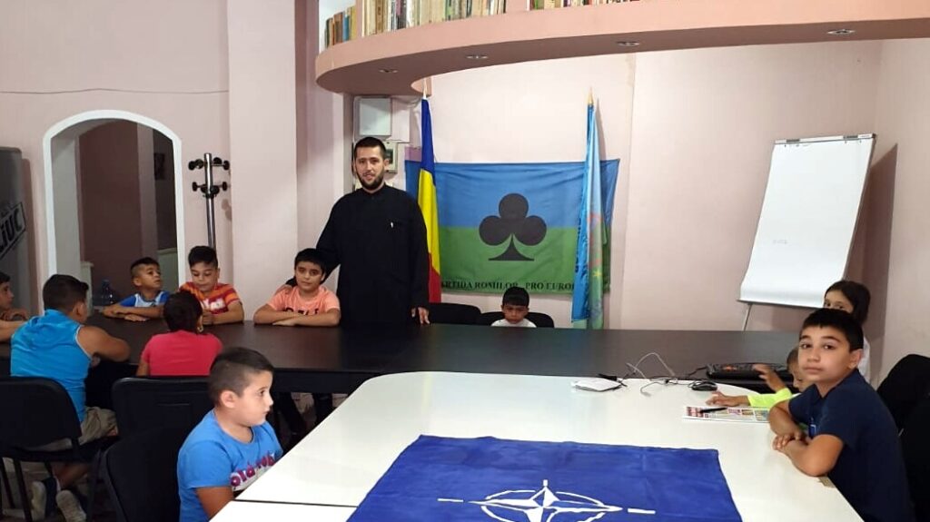 Viața Sf. Moise Etiopianul în atenția romilor din Vâlcea, într-un eveniment organizat de Arhiepiscopie