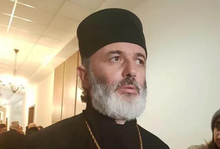 დეკანოზი ანდრია ჯაღმაიძე სამტრედიაში მომხდარ ინციდენტზე – სასულიერო პირი სიტუაციის განეიტრალებას ცდილობდა
