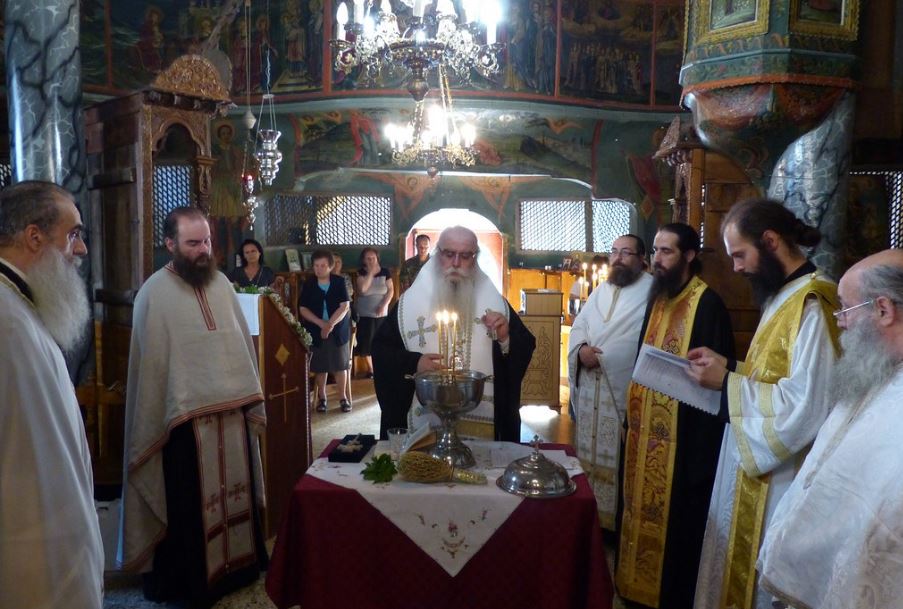 Η Πρόοδος του Τιμίου Σταυρού στην Καστοριά