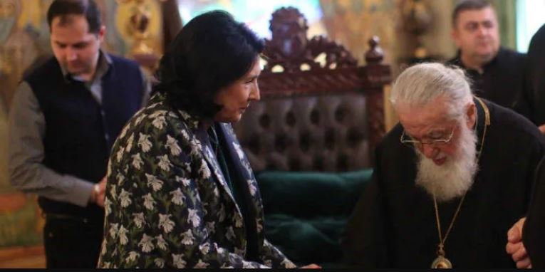პრეზიდენტი პატრიარქს – მოგყვებით ძალიან რთულ გზაზე, რომელიც ასევე არის წმინდა ილია მართლის გზა