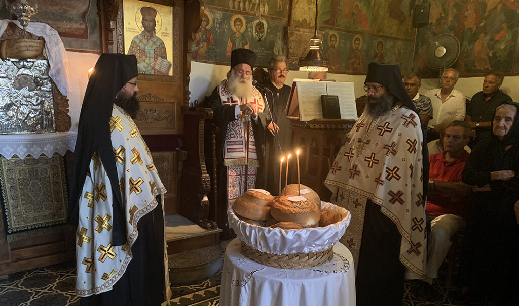 Η Ακολουθία του Α´ Παρακλητικού Κανόνα στην Ι.Μ. Παναγίας Φανερωμένης Ιεράπετρας