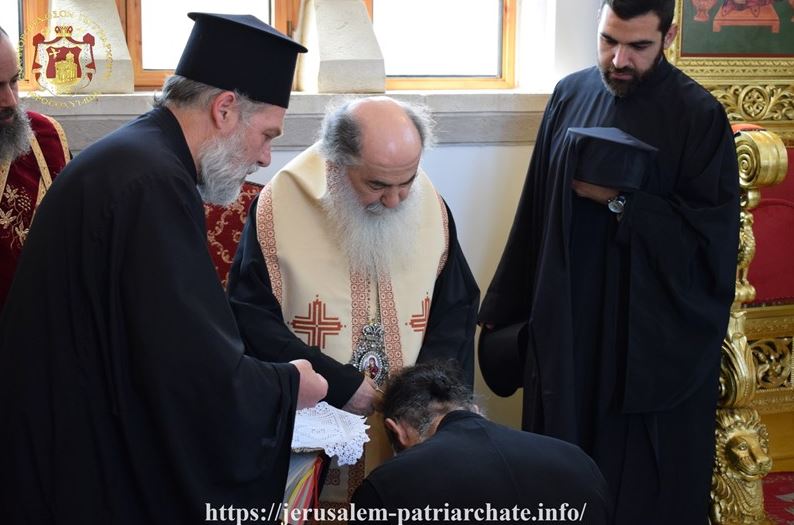 Κουρά εις Μοναχόν διακονητού του Πανίερου Ναού της Αναστάσεως