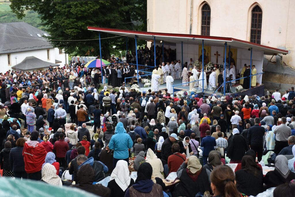 ΡΟΥΜΑΝΙΑ: Πάνω από 20.000 προσκυνητές στην Μονή Νικουλά