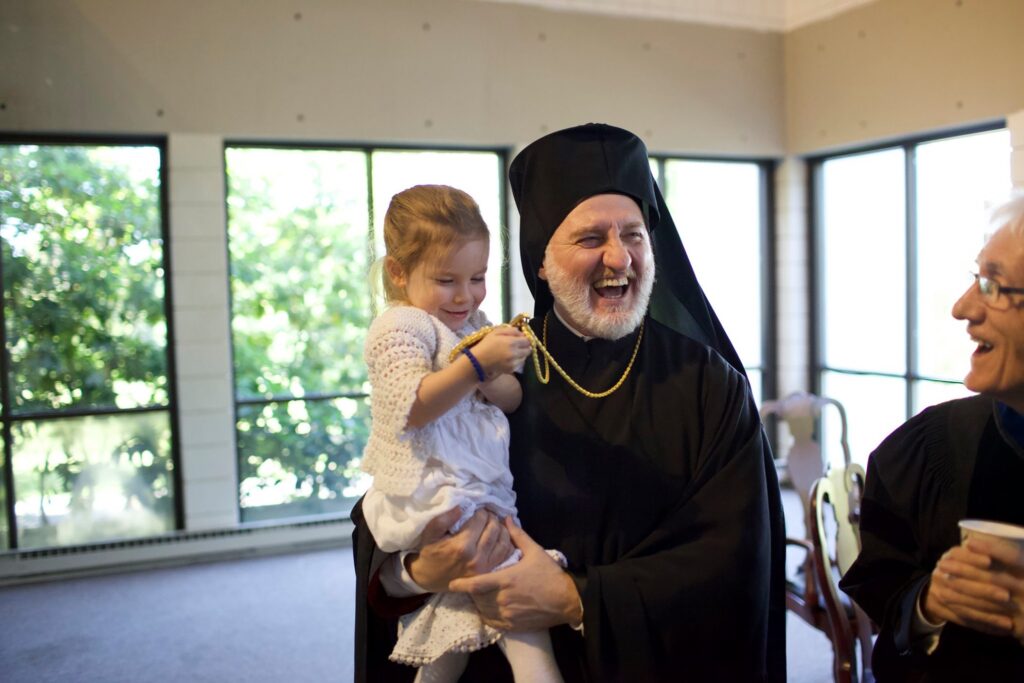 Η ΦΩΤΟΓΡΑΦΙΑ ΤΗΣ ΗΜΕΡΑΣ: “Παππούλη, τι είναι αυτό;”