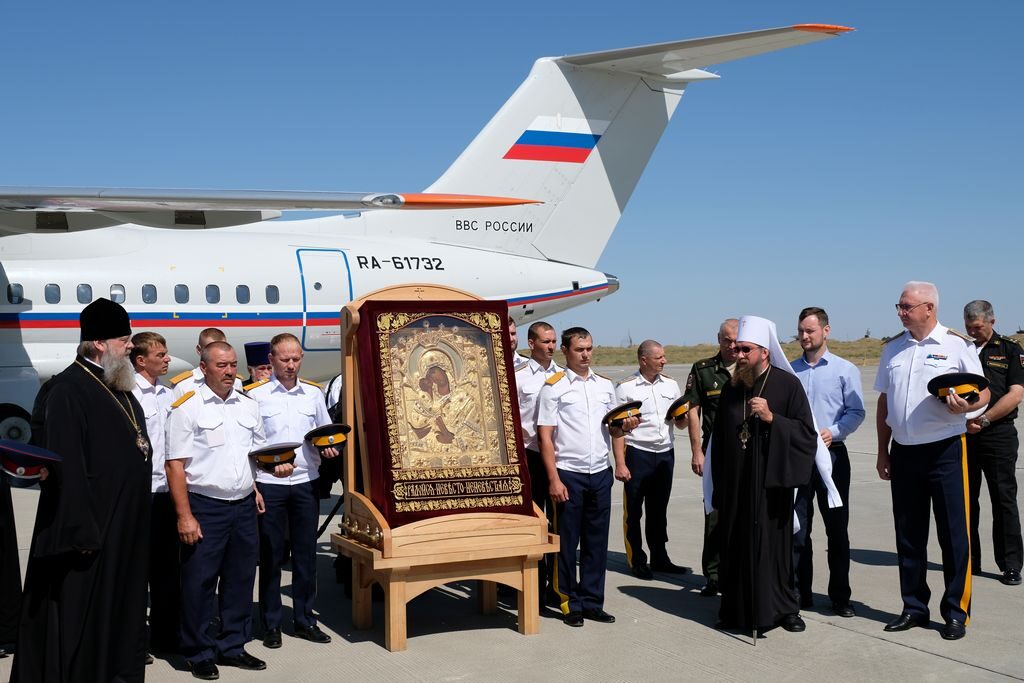 По случаю праздника иконы Божией Матери «Донская» и Дня российского казачества из Ростова-на-Дону в Астраханскую митрополию доставлена чтимая Донская икона Божией Матери