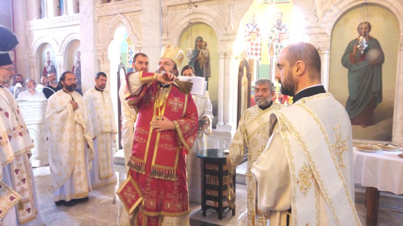 Епископ Стефан на слави Храма на Дорћолу освештао живопис