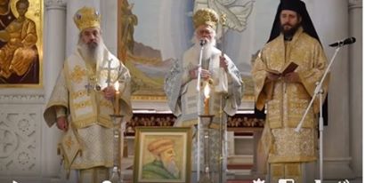 Si po i ‘ringjall’ shenjtorët dhe figurat shqiptare Kryepiskopi Anastas