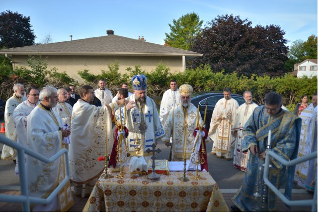 Sfințirea bisericii Parohiei Sf. Ap. și Ev. Matei și Sf. M. Mc. Hristina din capitala Canadei