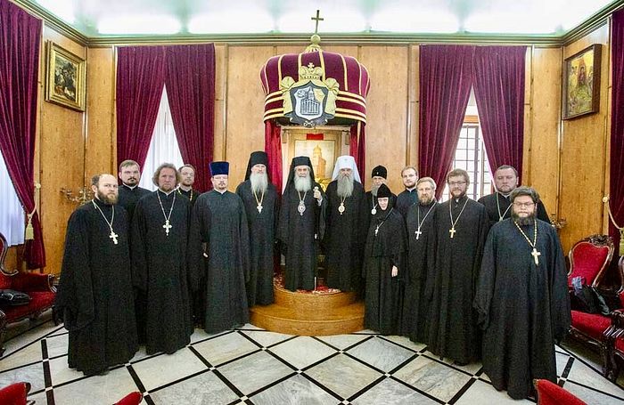 Петроградски митрополит код Јерусалимског патријарха