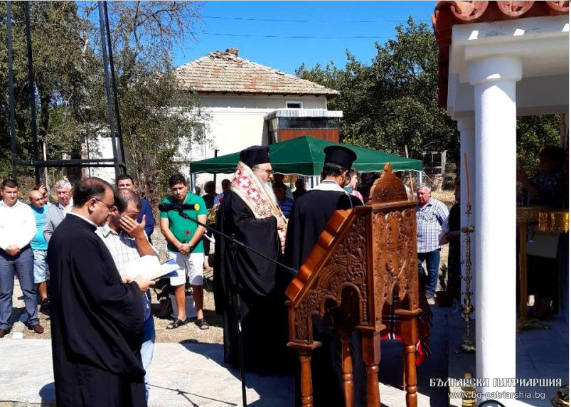 Освещаване на нов храм в село Росица в началото на Църковната нова година