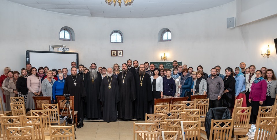 С 13 по 15 сентября 2019 года по благословению митрополита Таллинского и всея Эстонии Евгения в храме во имя Божией Матери “Скоропомлушницы” была организована православным, молодежным клубом “Сретение”: православная конференция “Семья – малая Церковь”