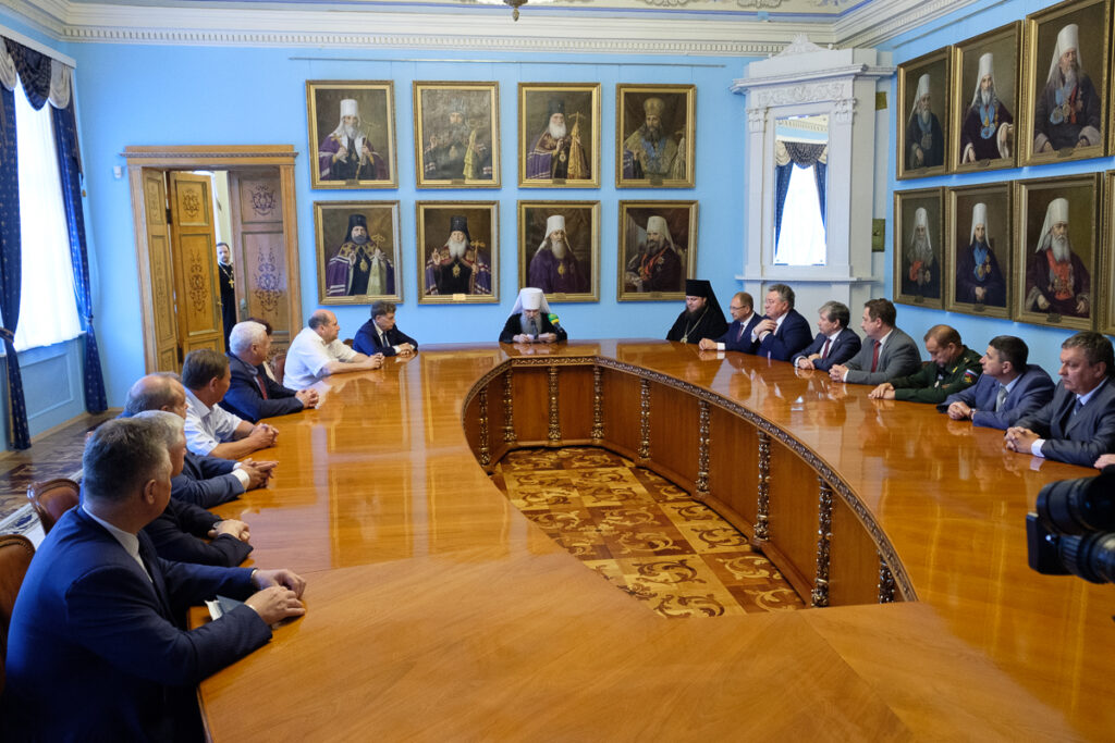 Митрополит Варсонофий встретился с руководителями петербургских вузов