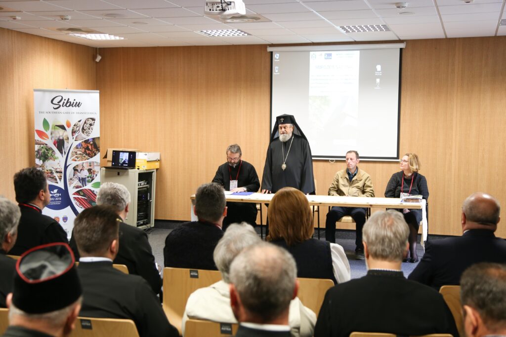 Mitropolitul Ardealului a deschis simpozionul de la Sibiu: Fiecare sat s-a dezvoltat în jurul unei biserici