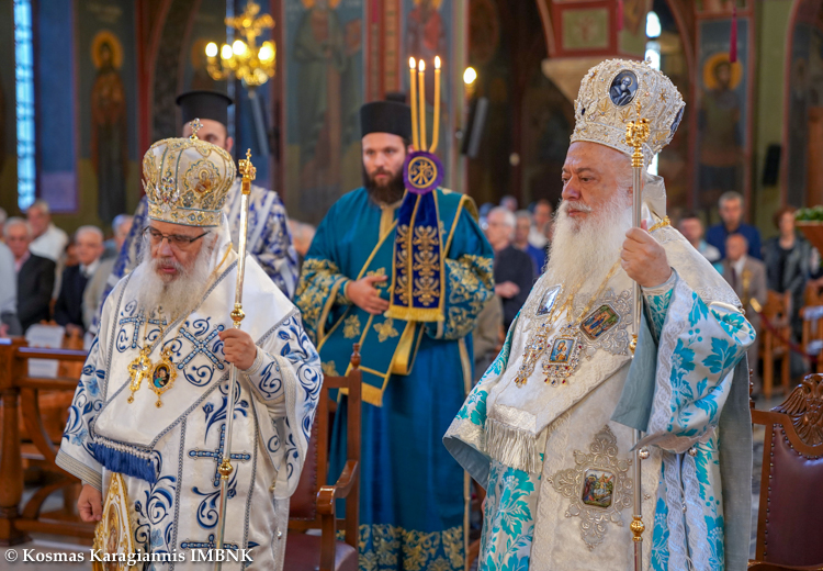 Αρχιερατικό Συλλείτουργο ενώπιον των Ιερών Κειμηλίων του Πόντου στην Έδεσσα