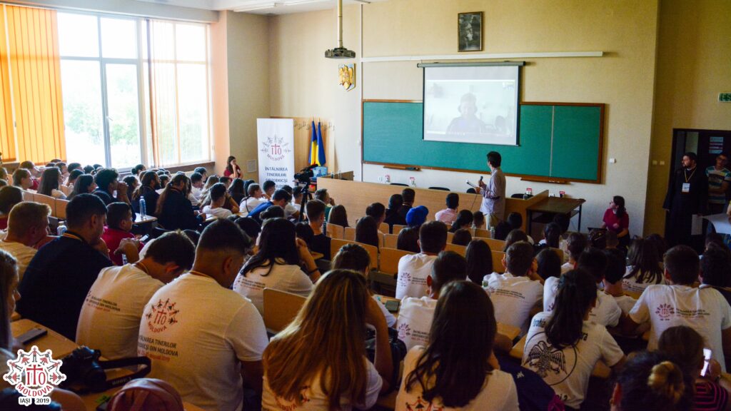 Former Football Player Mihai Neșu holds teleconference call with young people: Orthodoxy is the perfect map. May we all meet in heaven!