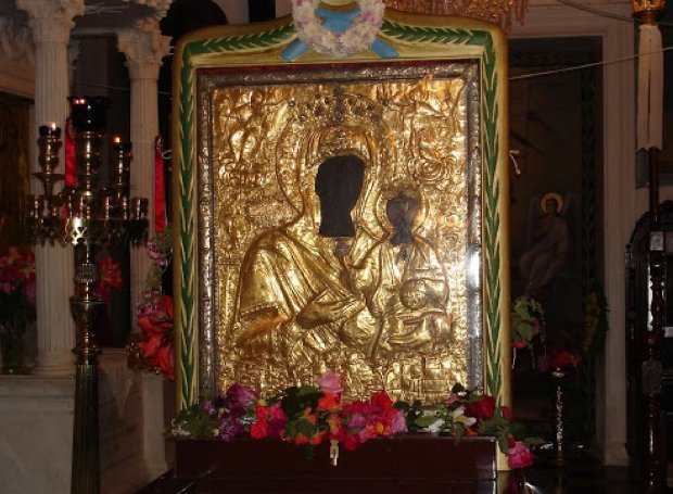 Η Μυρτιδιώτισσα και η θεραπεία του Παραλύτου