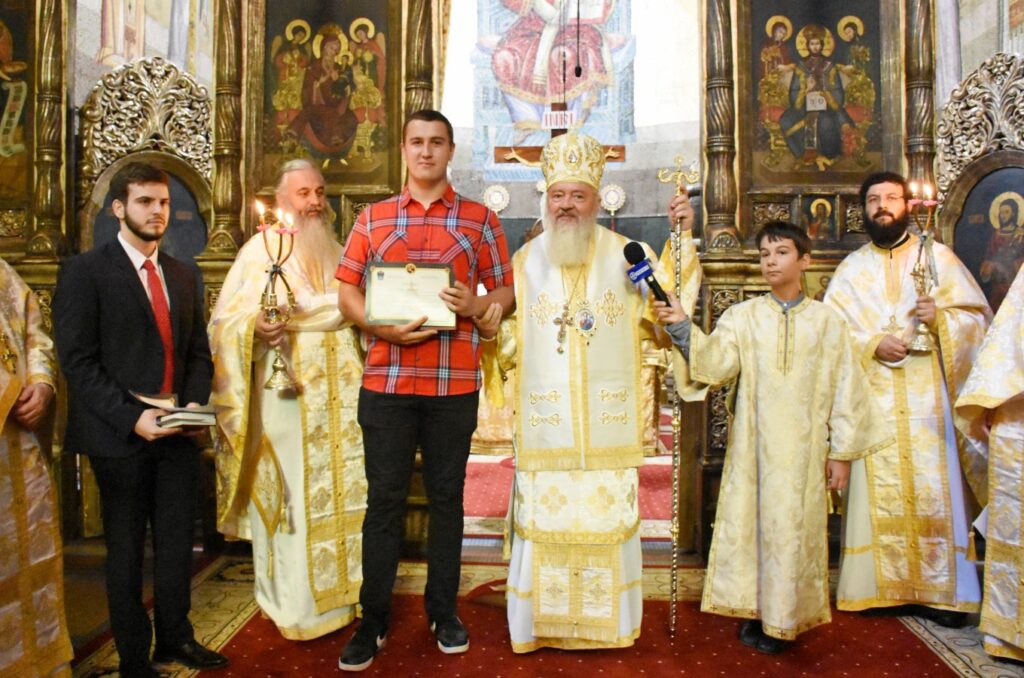 Mitropolitul Clujului a premiat doi campioni mondiali