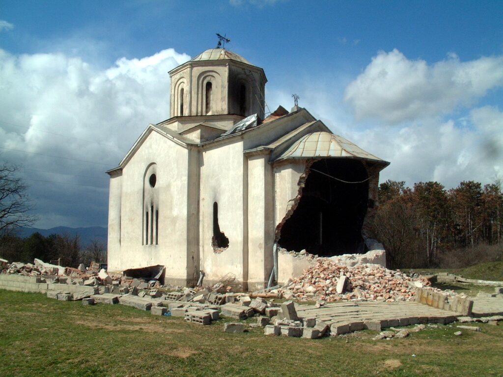Καταδικάστηκαν έξι Αλβανοί που ετοίμαζαν επιθέσεις σε εκκλησίες