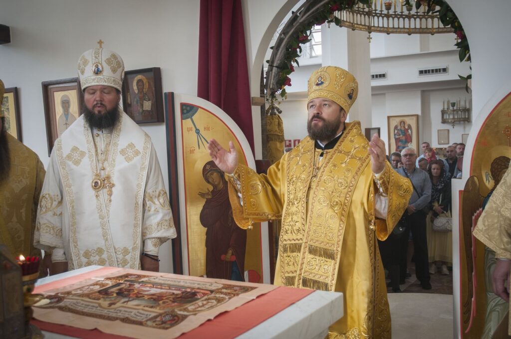Председатель ОВЦС совершил Литургию в храме святой равноапостольной Марии Магдалины в Мадриде