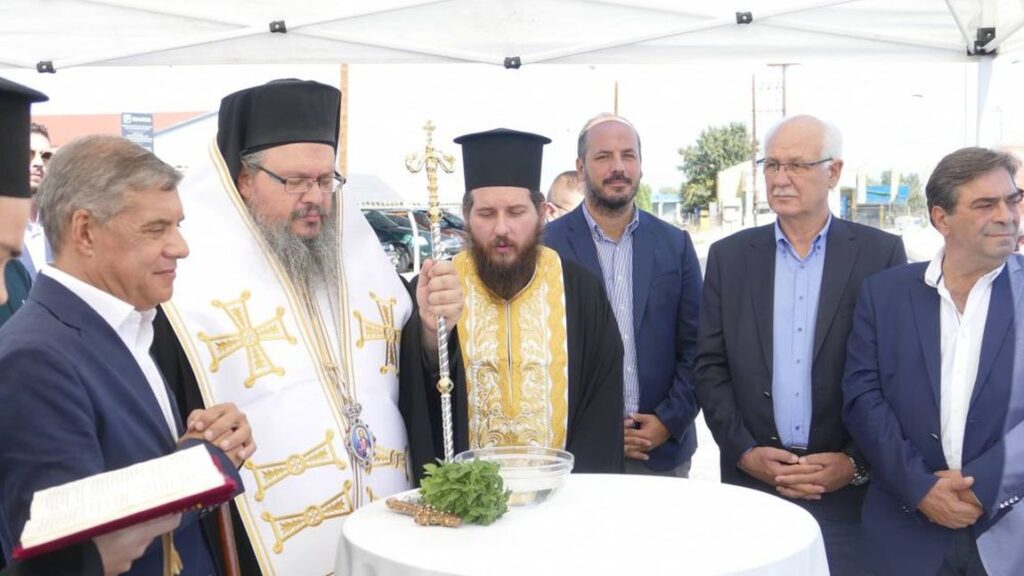 Ο Μητρ.Λαρίσης στον Αγιασμό του Νέου Ολοκληρωμένου Περιφερειακού Άξονα