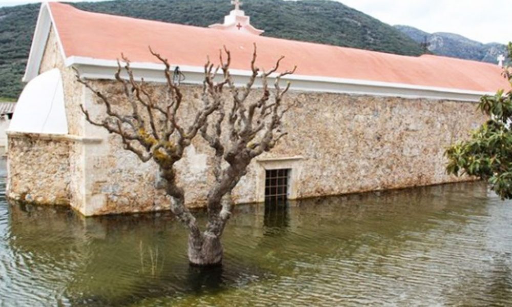 “Ξαναγεννιέται” η βυθισμένη εκκλησία στο Σφεντύλι