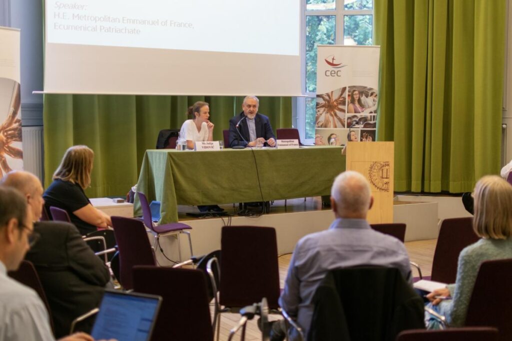 Conferință la Paris despre rolul Bisericilor Europene în menținerea păcii în lume