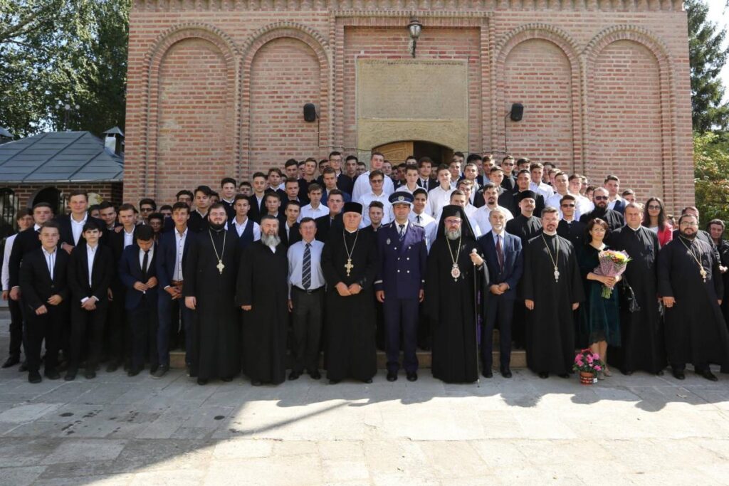 Deschiderea noului an şcolar la seminarii teologice ortodoxe