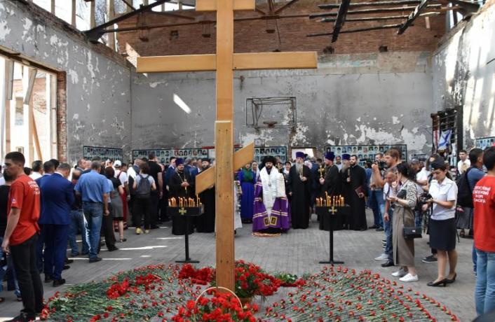 Τίμησαν τους νεκρούς της τρομοκρατικής ενέργειας στο Μπεσλάν