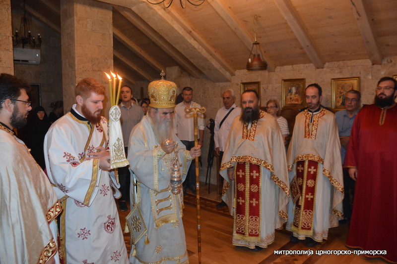 Митрополит Амфилохије богослужио у Дуљеву