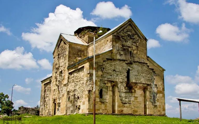 კულტურული მემკვიდრეობის დაცვის  სააგენტო – ბედიის მონასტერში არსებული ვითარება კრიტიკული ნიშნულის ქვედა ზღვარზეა