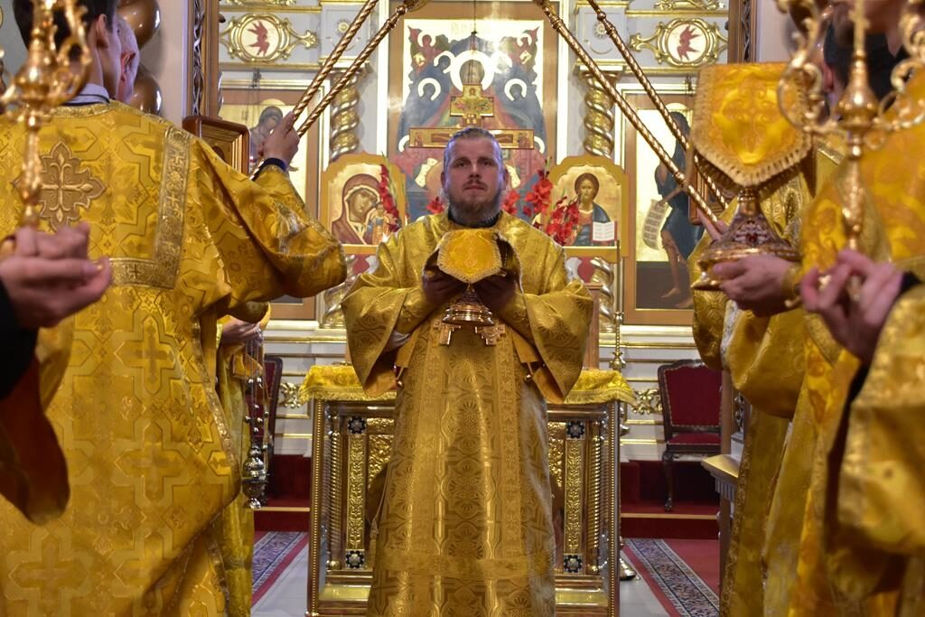 Преосвященнейший Епископ Иоанн совершил воскресную Божественную литургию в Елгавском соборе