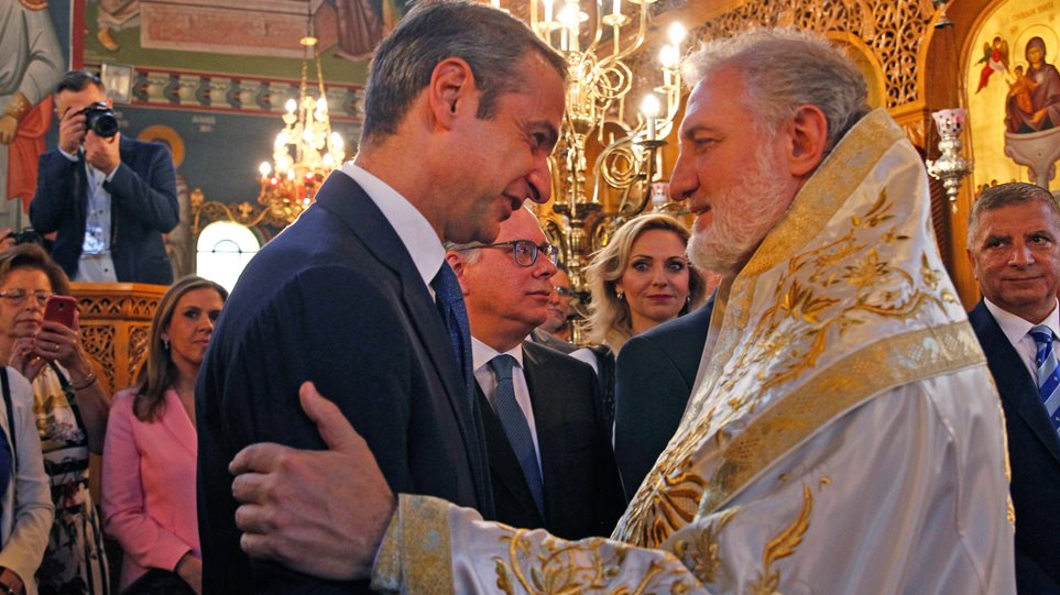 Archbishop of America receives visiting Greek Cabinet ministers; meeting with Mitsotakis on Thurs.