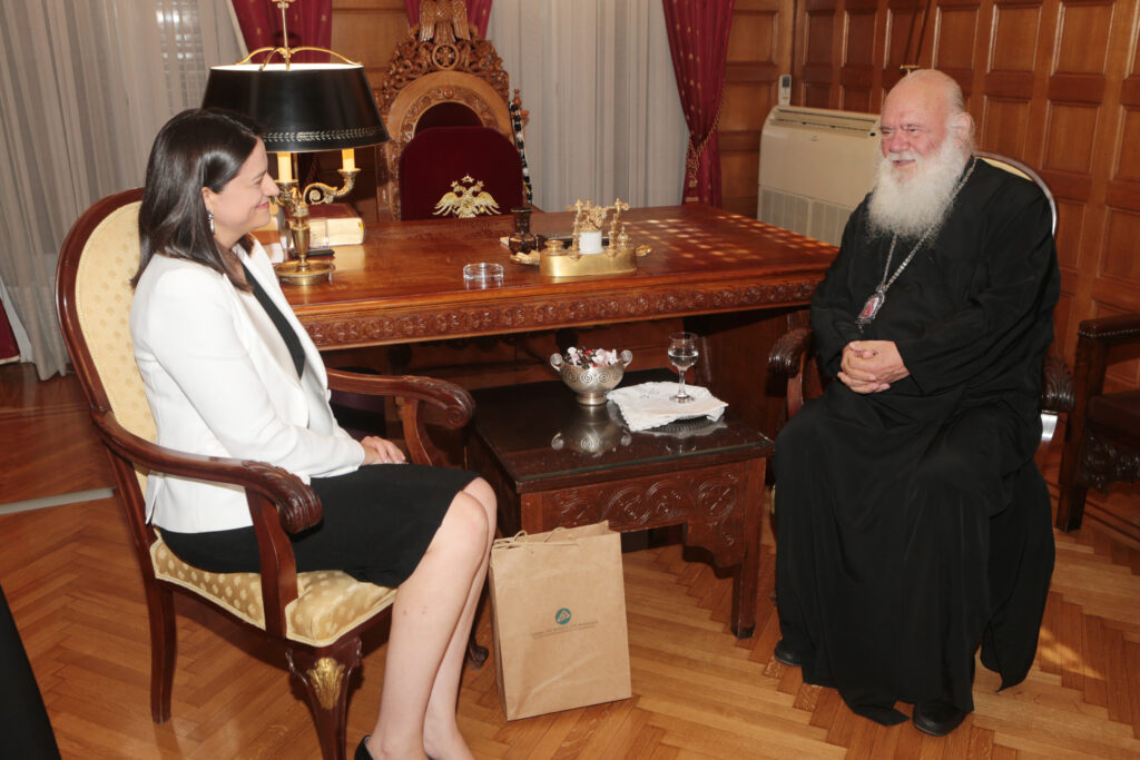 Με “φάκελο σπουδών” και φέτος τα θρησκευτικά- Στον Αρχιεπ. Αθηνών η ΠΕΘ- Το ΣτΕ αναμένει το ΥΠΠΕΘ για το θρήσκευμα