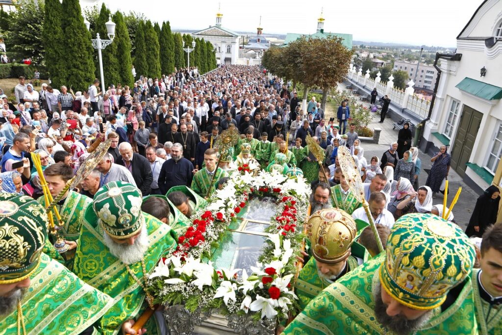 В Почаевской лавре прошли торжества по случаю 360-летия обретения мощей преподобного Иова Почаевского