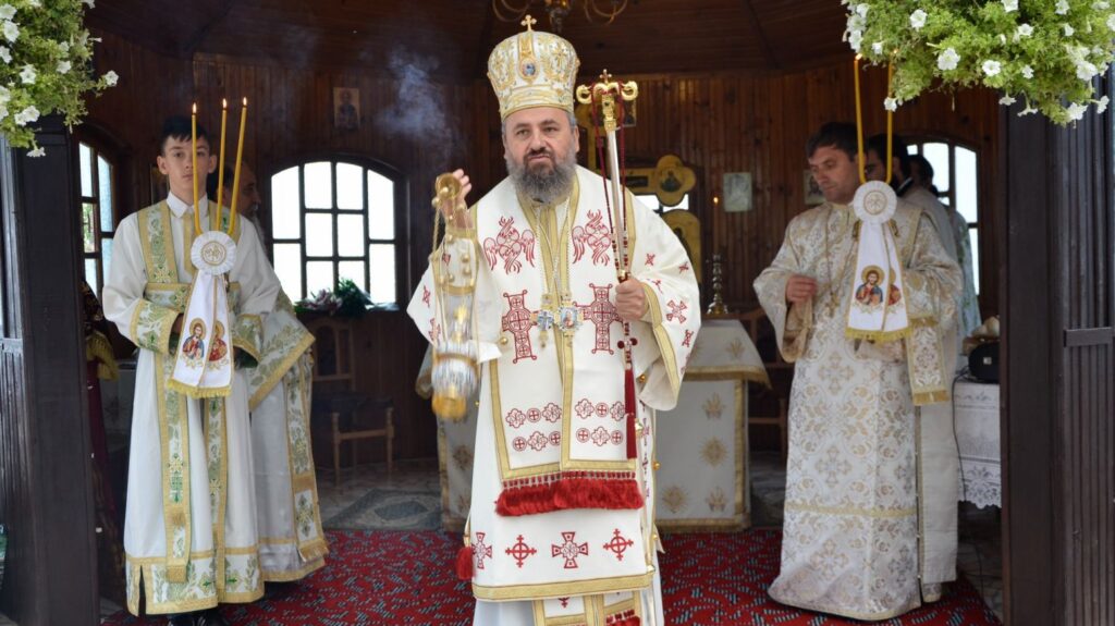 90.000 Катихизиса растурено у жупанији Хунедоара