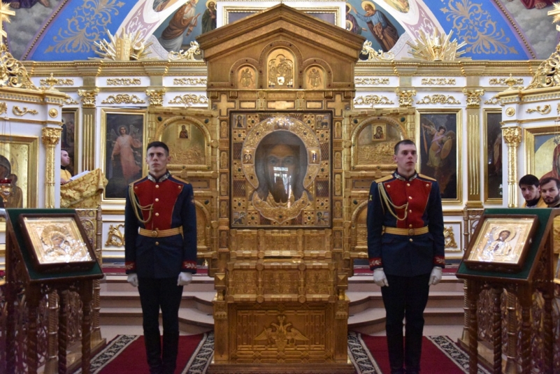 В Оренбурге состоялось богослужение перед иконой Главного храма Вооруженных сил РФ «Спас Нерукотворный»