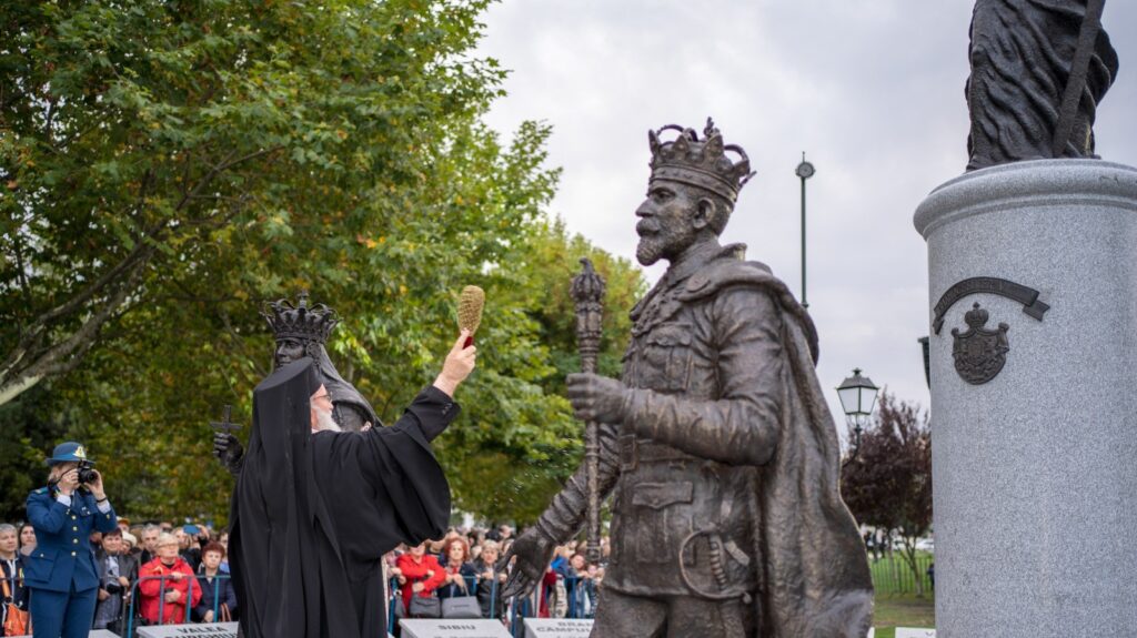 Ansamblul monumental „România Biruitoare” sfințit de Arhiepiscopul Ioachim la Bacău