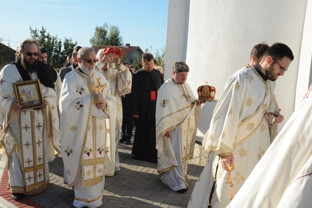 У суботу, 28. септембра 2019. године, у крагујевачком насељу Шумарицама освећен је новоподигути храм Светог великомученика Георгија.