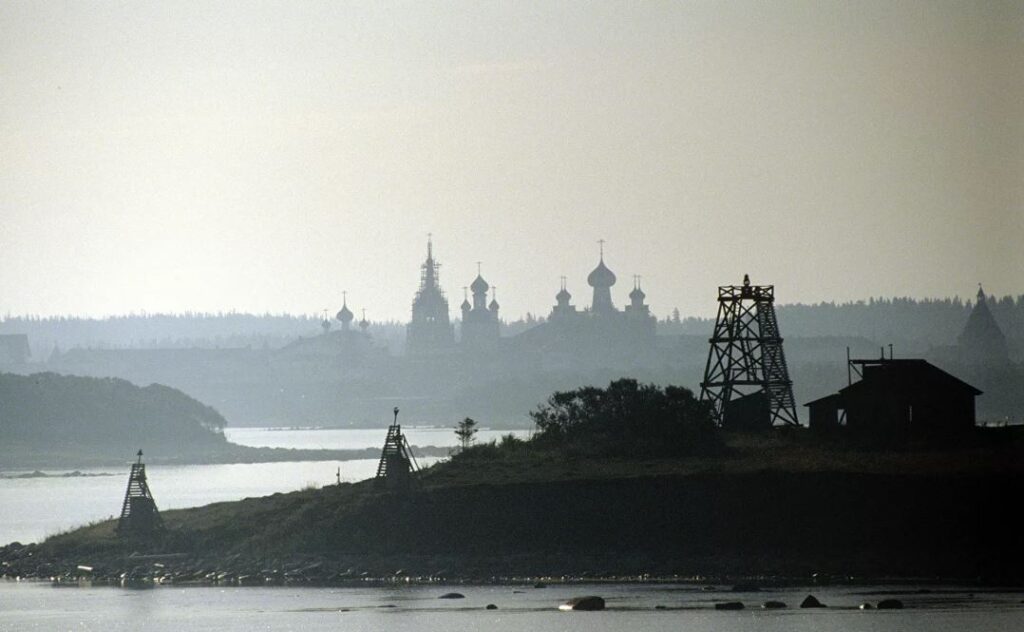 Реставрацию 12 объектов планируется завершить на Соловках к концу года