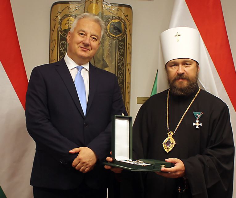 Митрополиту Волоколамскому Илариону вручена государственная награда Венгрии