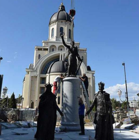La Bacău va fi inaugurat monumentul „România biruitoare”
