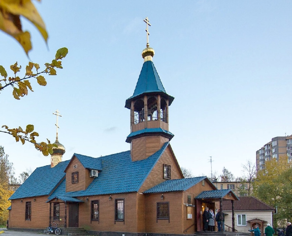 Митрополит Варсонофий совершит Божественную литургию в храме на проспекте Стачек