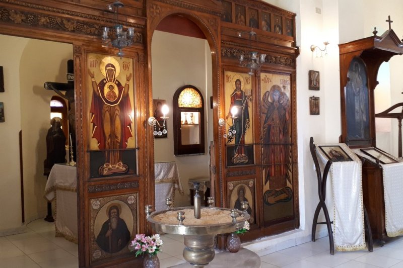 Θεία Λειτουργία στο Παρεκκλήσι του Αγίου Παντελεήμονα στο Ελληνικό Νοσοκομείο Καΐρου