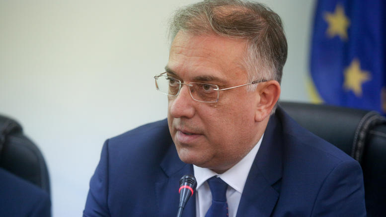 “Δεν μπορεί να υπάρξει Έλληνας βουλευτής που θα αρνηθεί ψήφο στους Έλληνες του εξωτερικού”