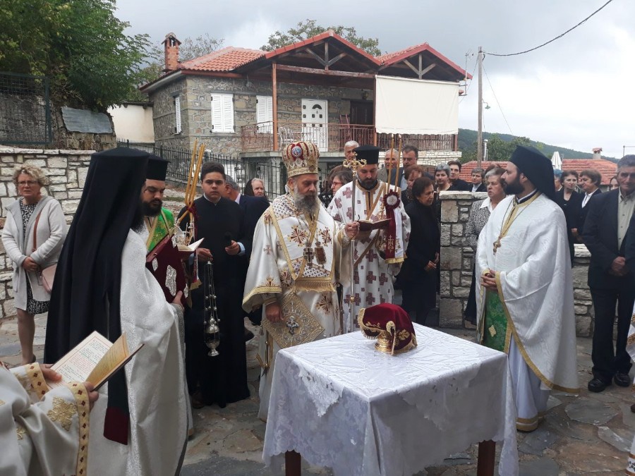 Τον Ι.Ν. Αγίου Γεωργίου Νεοχωρίου εγκαινίασε ο Μητρ. Θεσσαλιώτιδος