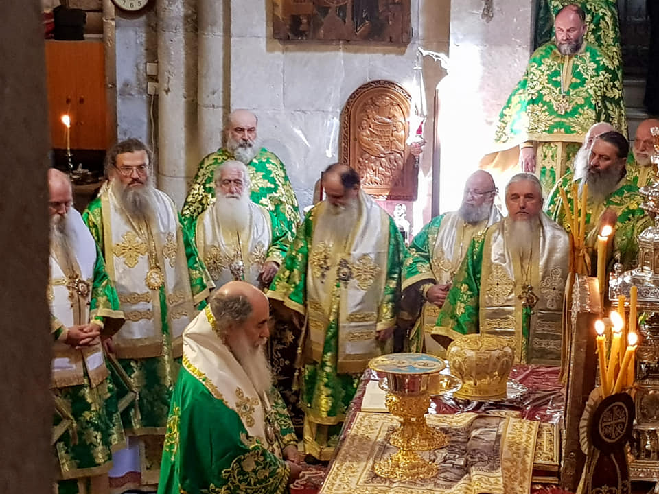 Иерархи Украинской Православной Церкви сослужили Патриарху Иерусалимскому Феофилу III в праздник Воздвижения Креста Господня