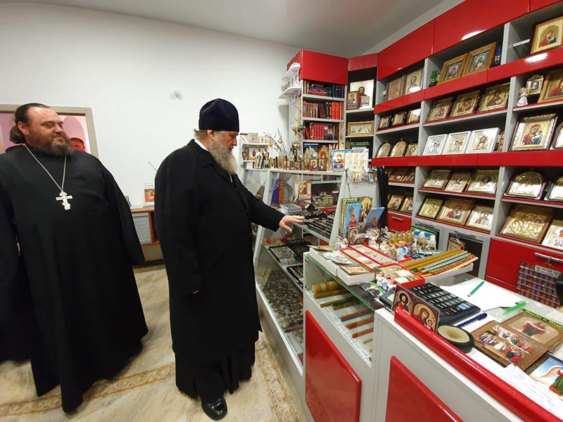 Глава Казахстанского Митрополичьего округа посетил историко-церковный музей Костанайской епархии