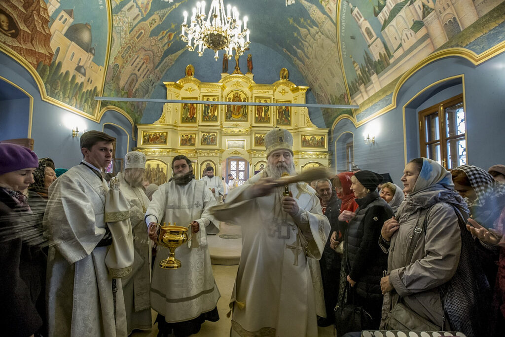 Председатель Синодального отдела по монастырям и монашеству освятил храм Толгской иконы Божией Матери в Высоко-Петровском ставропигиальном монастыре
