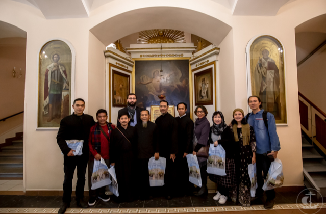 ГРУППА ПАЛОМНИКОВ ИЗ ИНДОНЕЗИИ ПОСЕТИЛА ДУХОВНУЮ АКАДЕМИЮ