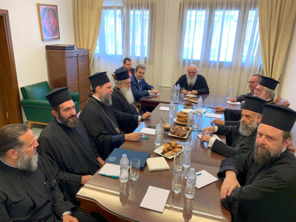 Η συνεργασία πολιτείας-εκκλησίας για τους πρόσφυγες